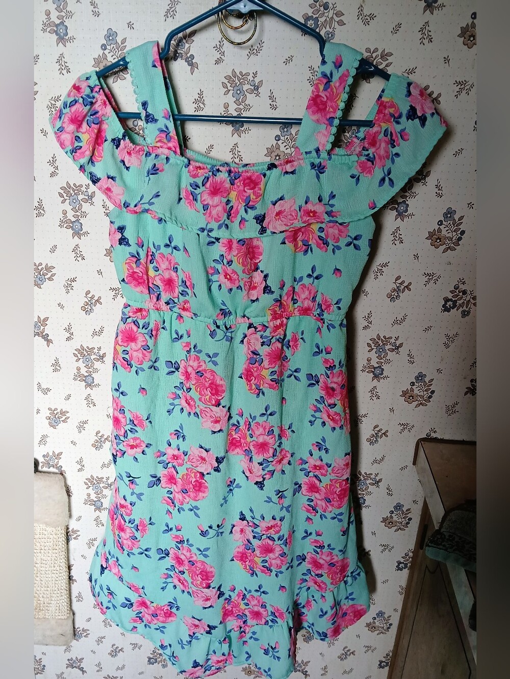 Like New Girls XL Cold Shoulder Summer Dress